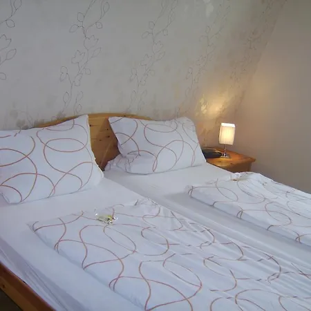 Weingut Matthias Dauns Apartment Reil Room photo